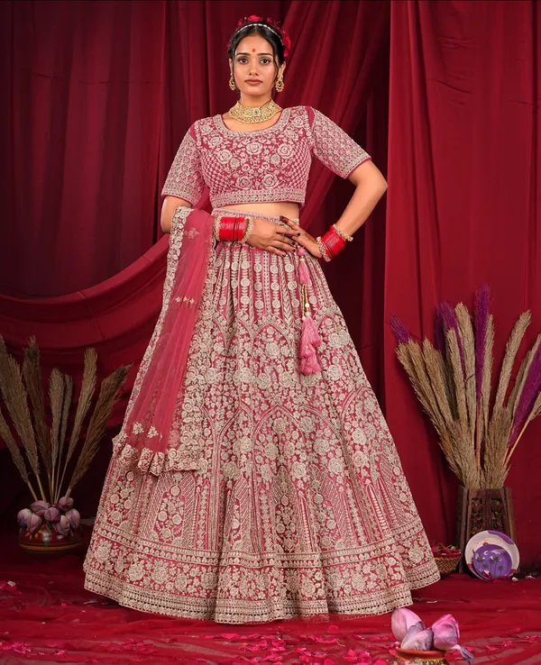Latest_Semi_Stitched_Lehenga_Choli_With_Duppatta