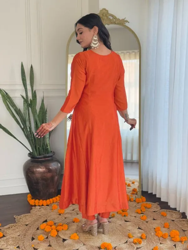 Latest_Readymade_Kurti_Set_With_Dupatta
