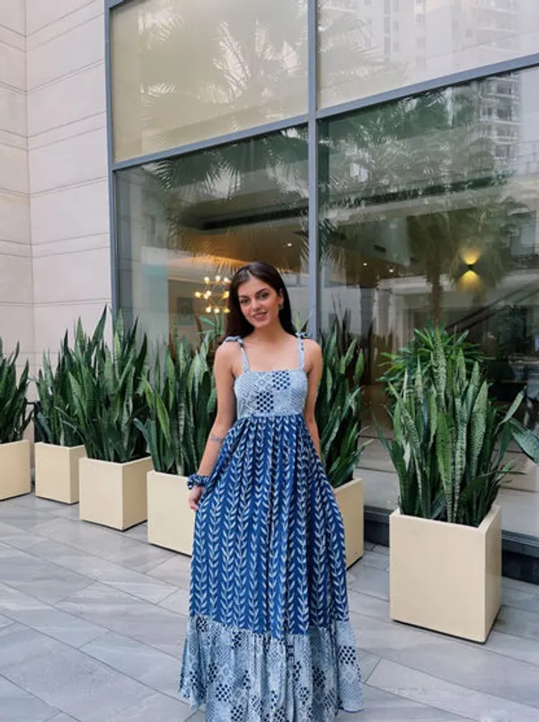 Latest_Readymade_Gowns