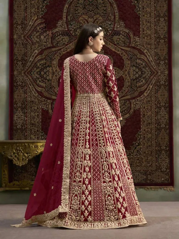 Latest_Semi_Stitched_Gowns_And_Dupatta