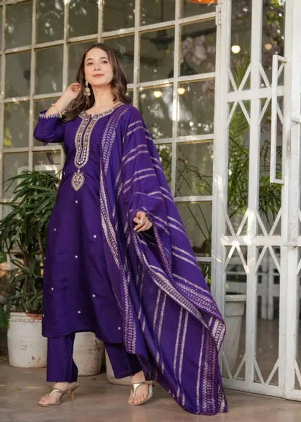 Latest_Readymade_Kurti_Set_With_Dupatta
