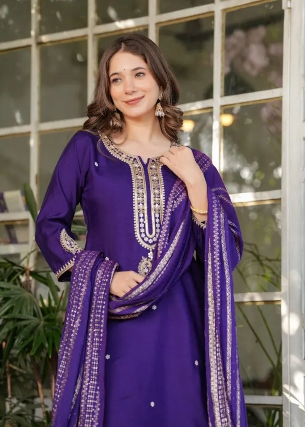 Latest_Readymade_Kurti_Set_With_Dupatta