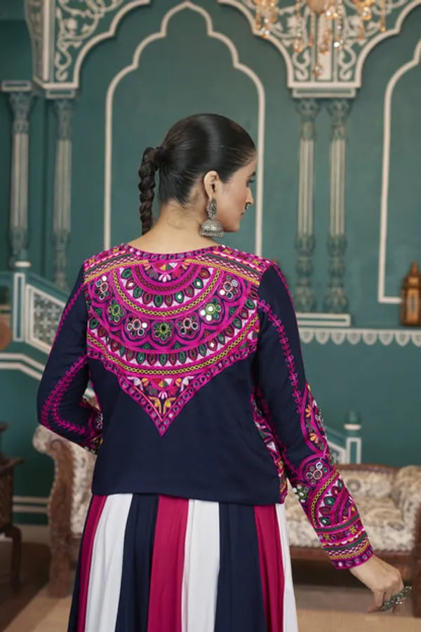 Latest_Semi_Stitched_Lehenga_Choli_With_Duppatta