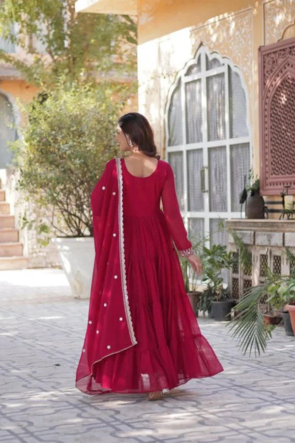 Latest_Readymade_Gowns_And_Dupatta