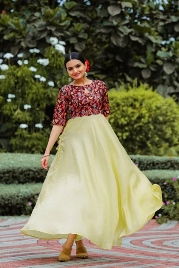 Ready_Made_Gowns