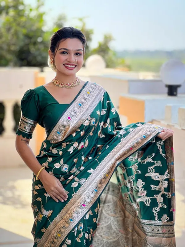 Catalog_Designer_Saree
