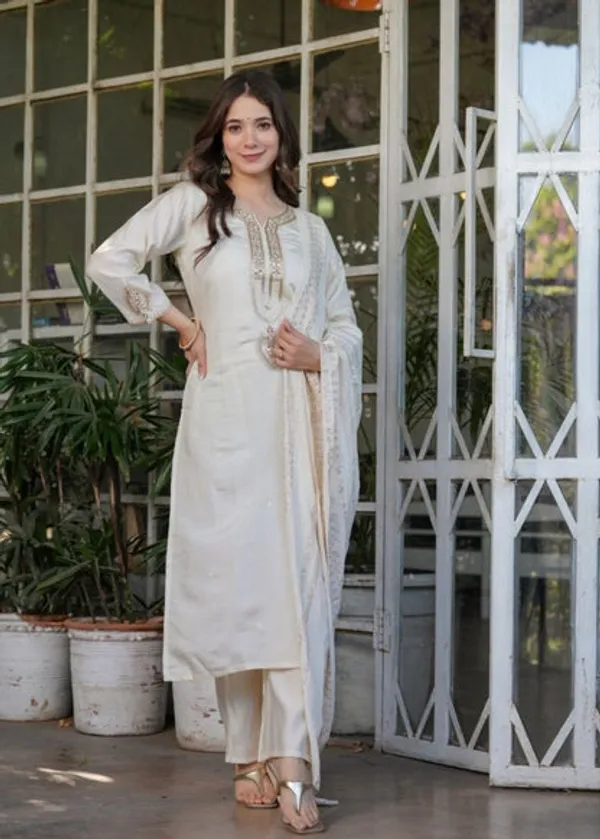 Latest_Readymade_Kurti_Set_With_Dupatta