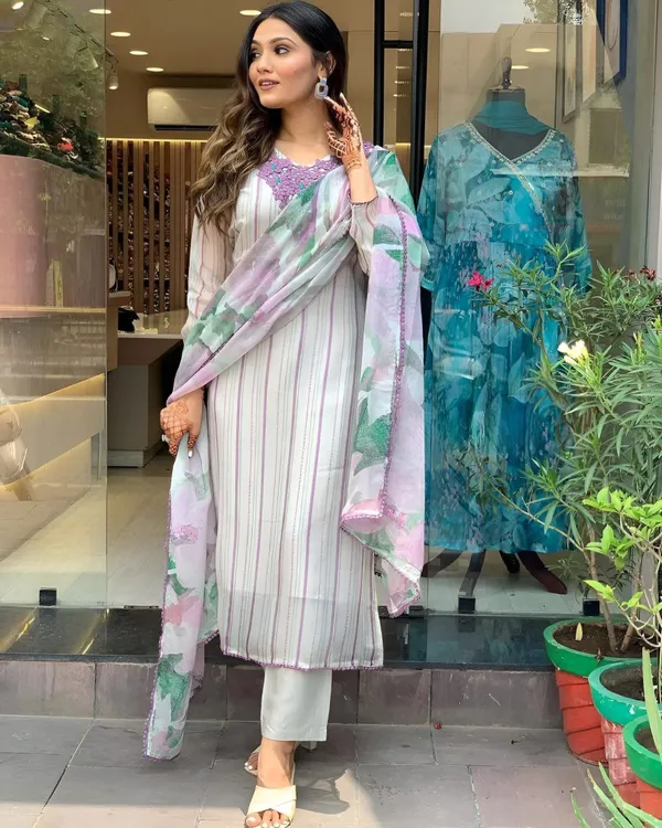 Readymade_Salwar_Suits