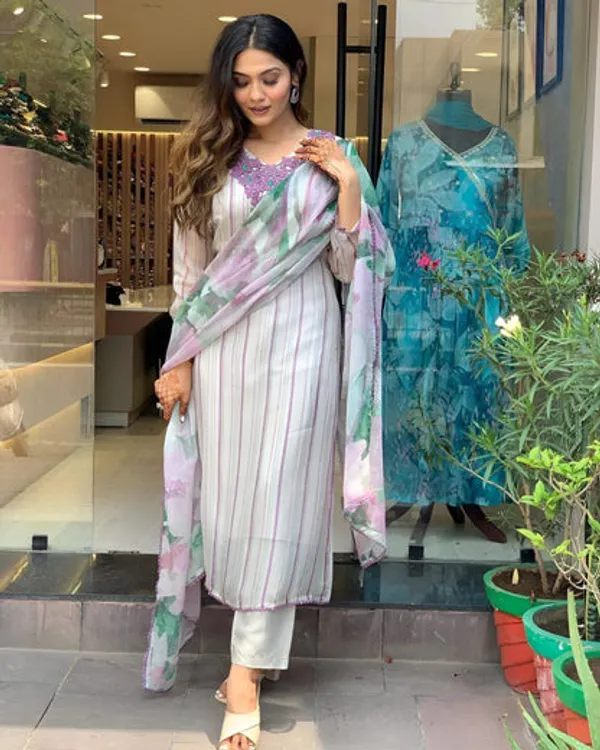 Readymade_Salwar_Suits