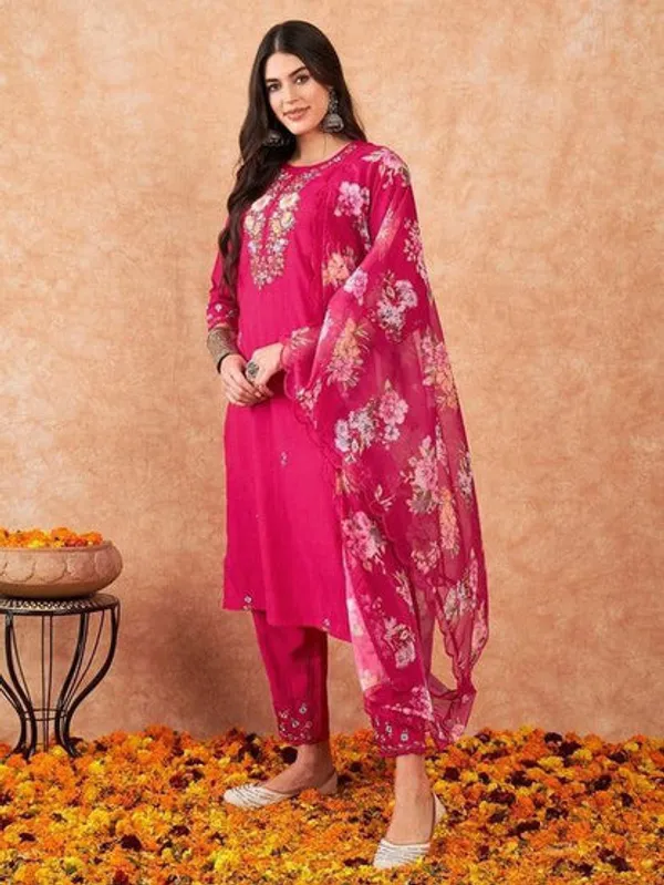 Latest_Readymade_Kurti_Set_With_Dupatta