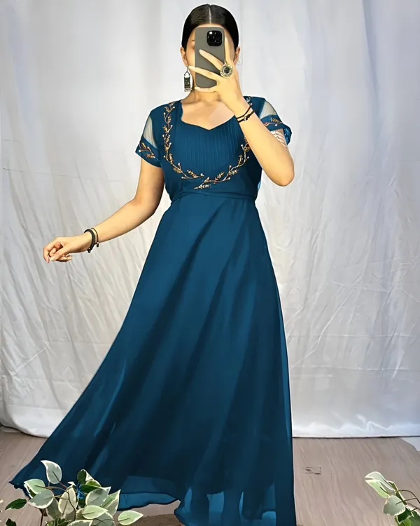 Latest_Readymade_Gowns