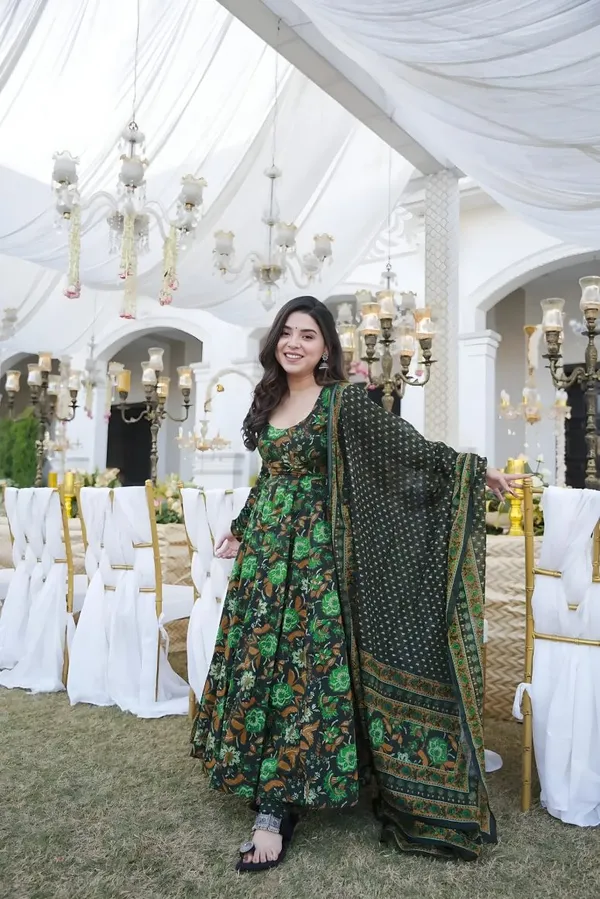 Readymade_3_Piece_Salwar_Kameez