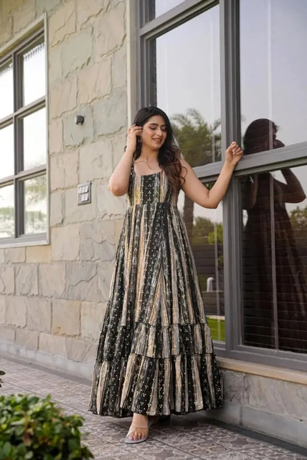 Latest_Readymade_Gowns