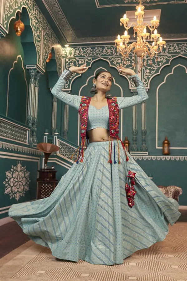 Latest_Semi_Stitched_Lehenga_Choli_With_Duppatta
