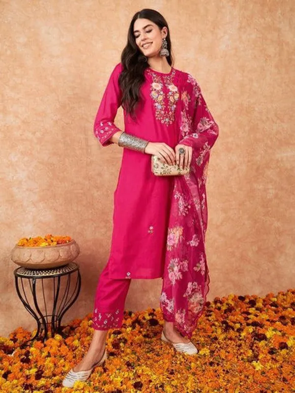Latest_Readymade_Kurti_Set_With_Dupatta