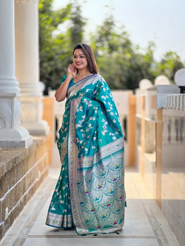 Catalog_Designer_Saree