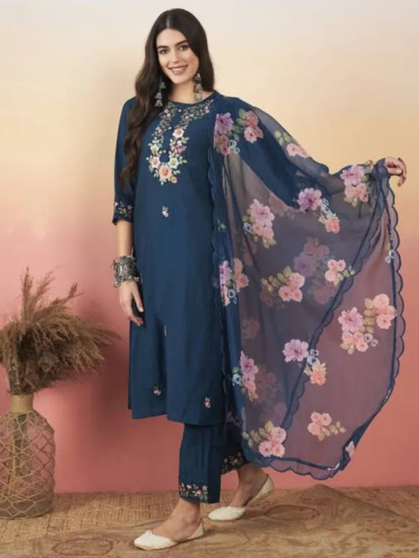 Latest_Readymade_Kurti_Set_With_Dupatta
