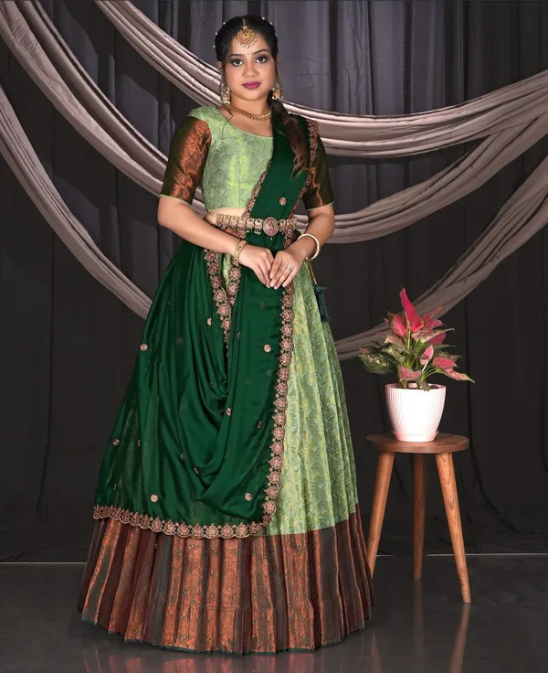 Latest_Semi_Stitched_Lehenga_Choli_With_Dupatta