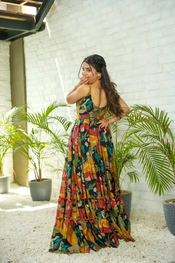 Latest_Readymade_Gowns