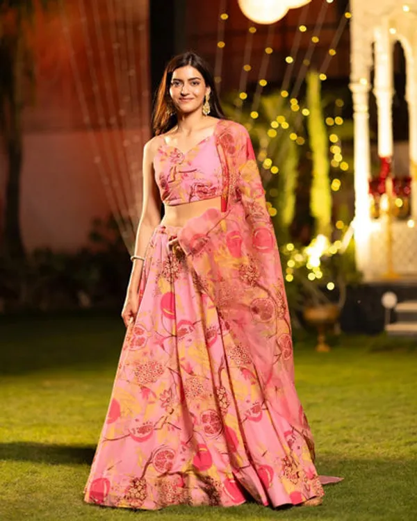 Readymade_Lehenga_Choli_With_Duppatta