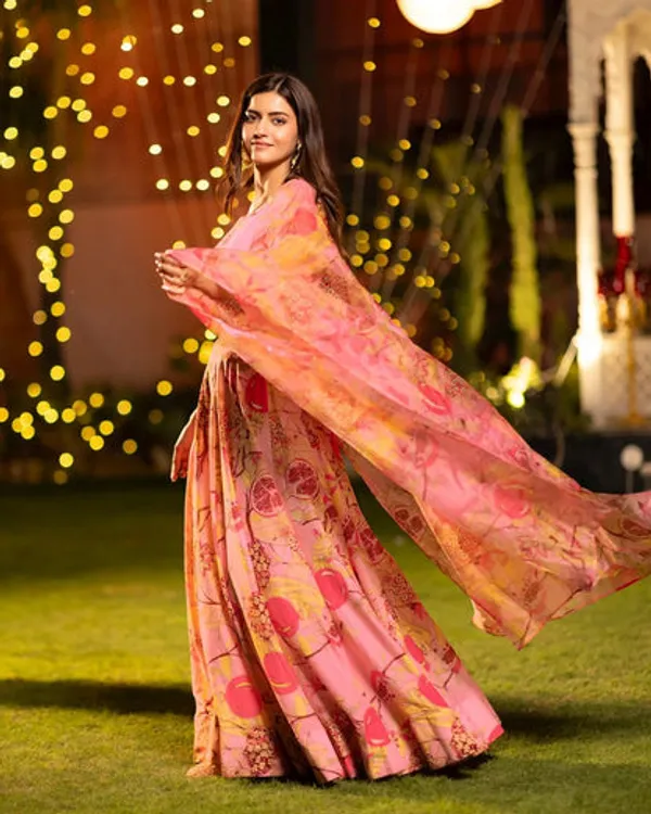 Readymade_Lehenga_Choli_With_Duppatta