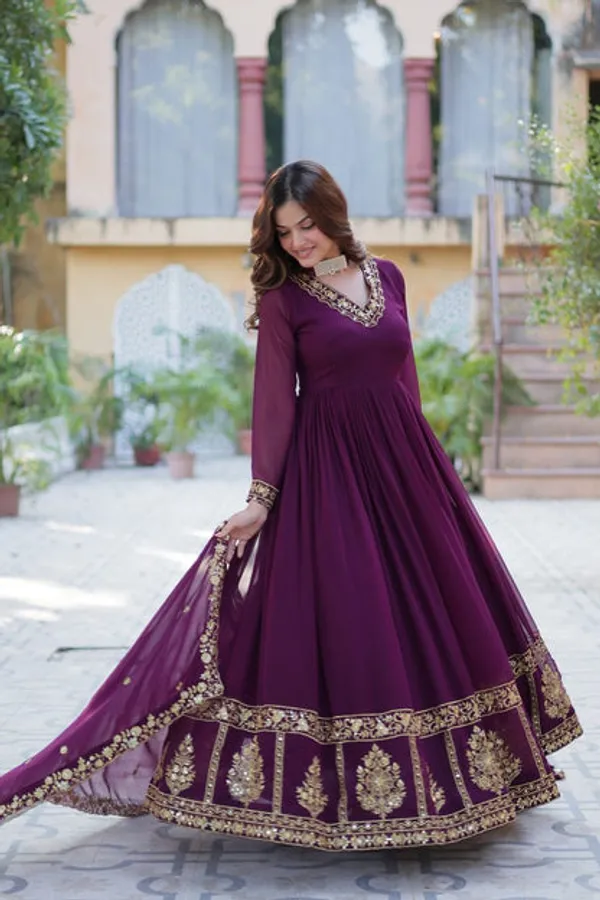 Latest_Readymade_Gowns_And_Dupatta