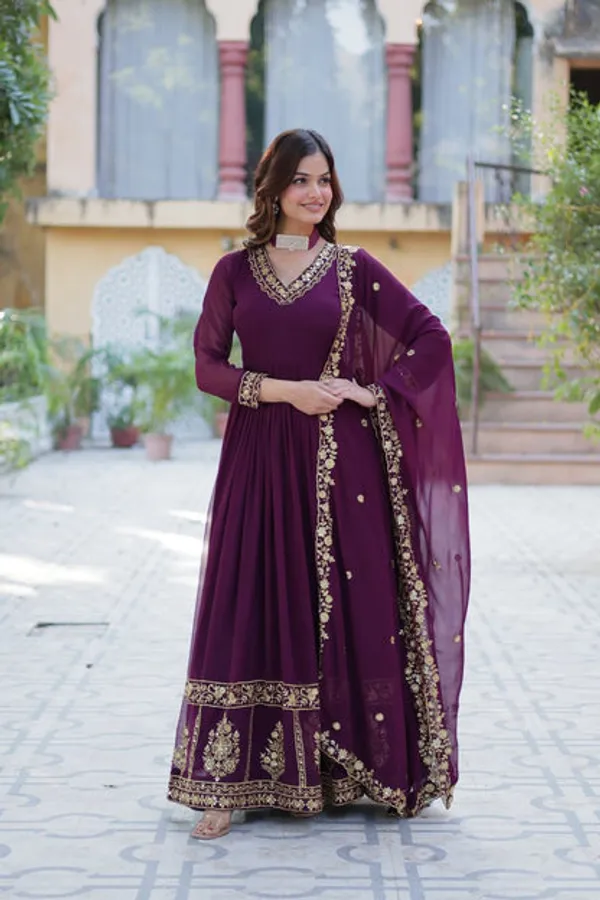 Latest_Readymade_Gowns_And_Dupatta
