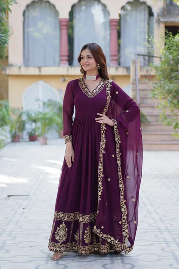 Latest_Readymade_Gowns_And_Dupatta