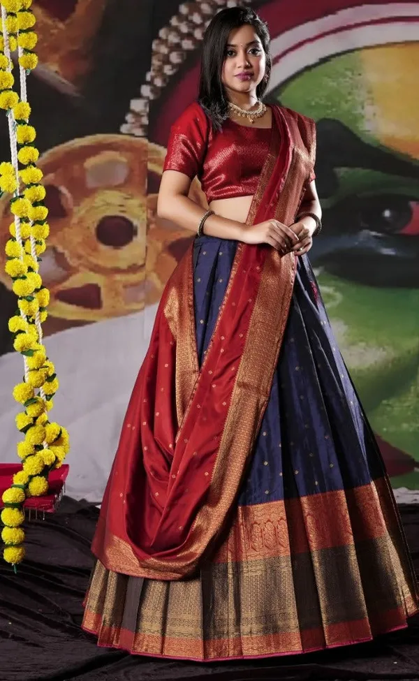 New_Semi_Stitiched_Banarasi_Lehenga_Choli