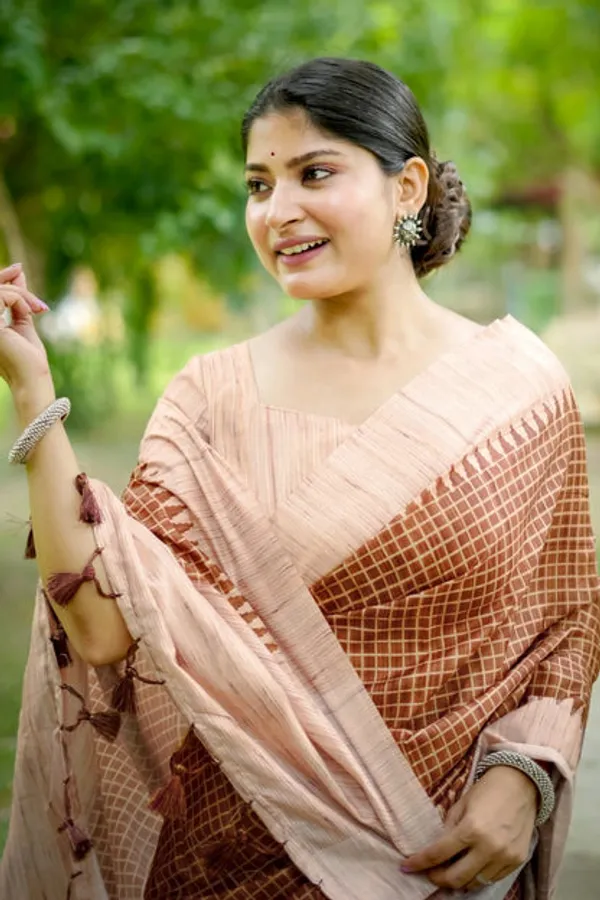 Catalog_Designer_Saree