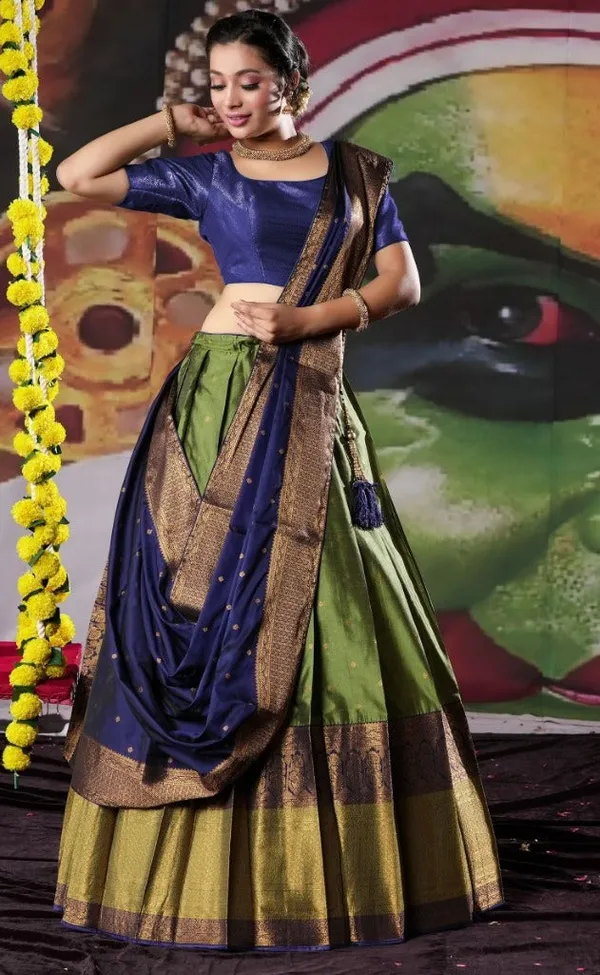 New_Semi_Stitiched_Banarasi_Lehenga_Choli