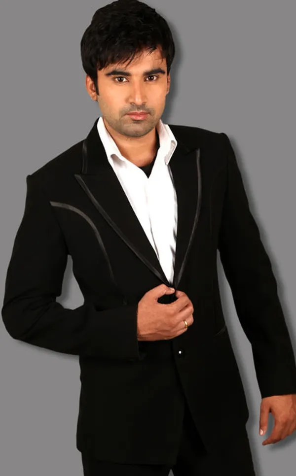 New_Designer_Wedding_Reception_Suit