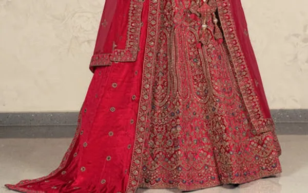 New_Semi_Stitiched_Velvet_Bridal_Lehenga_Choli