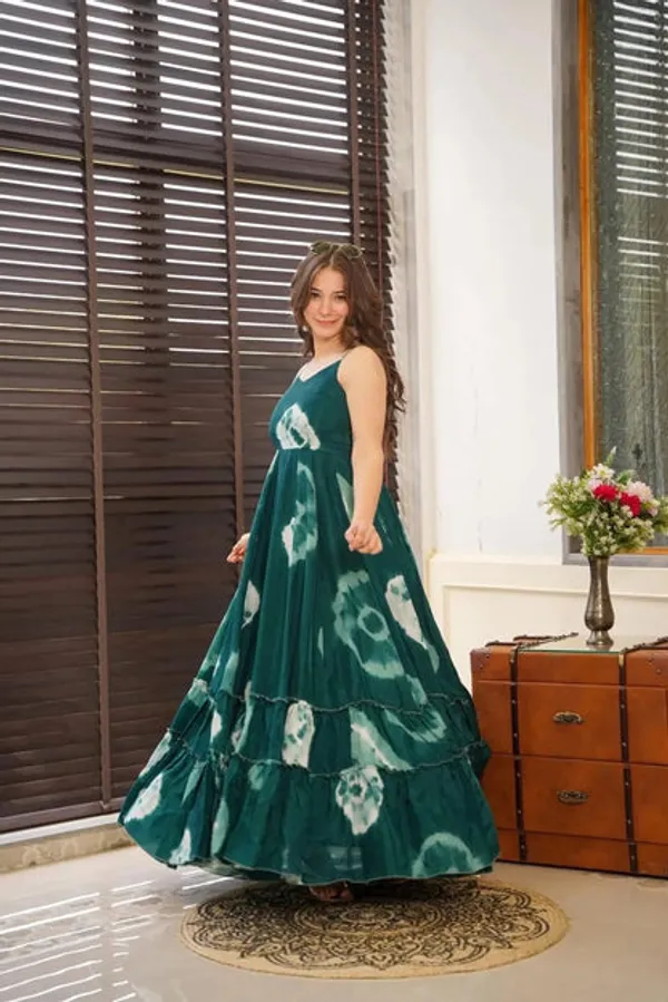 Latest_Readymade_Gowns