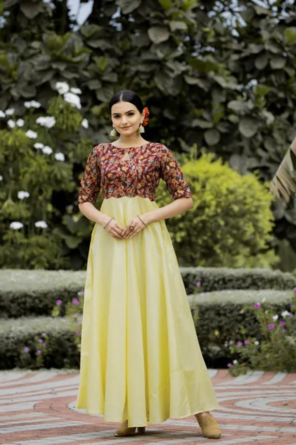 Ready_Made_Gowns