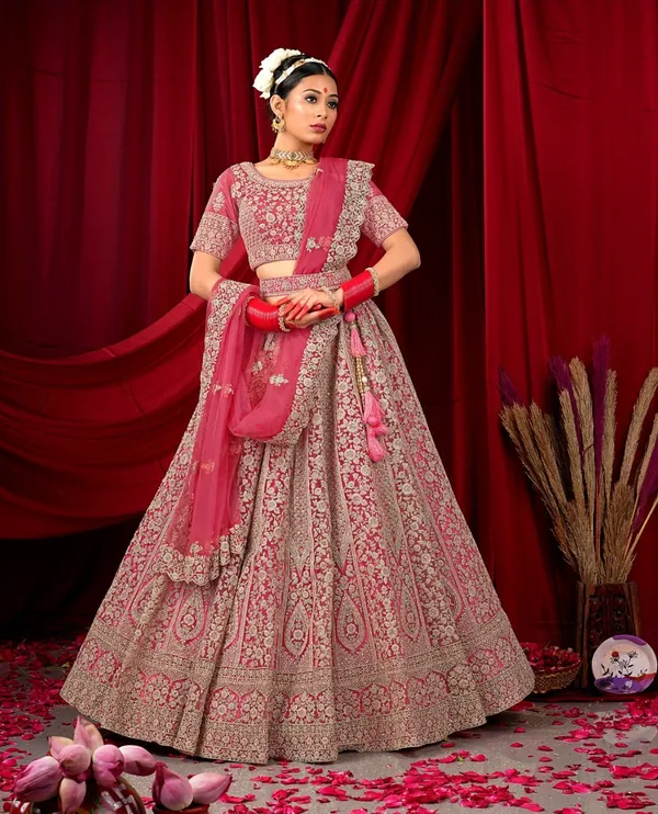 Latest_Semi_Stitched_Lehenga_Choli_With_Duppatta