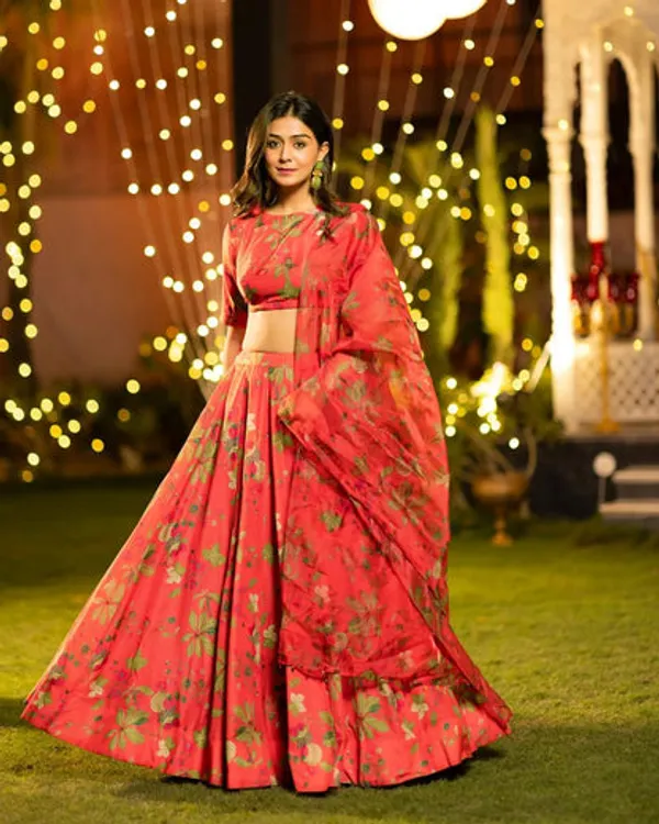 Readymade_Lehenga_Choli_With_Duppatta