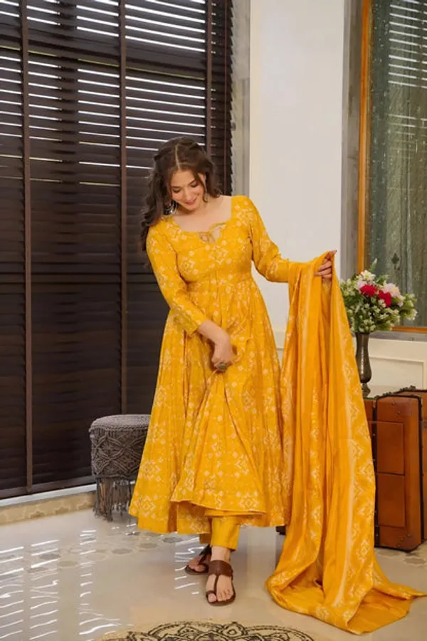 Readymade_3_Piece_Salwar_Kameez
