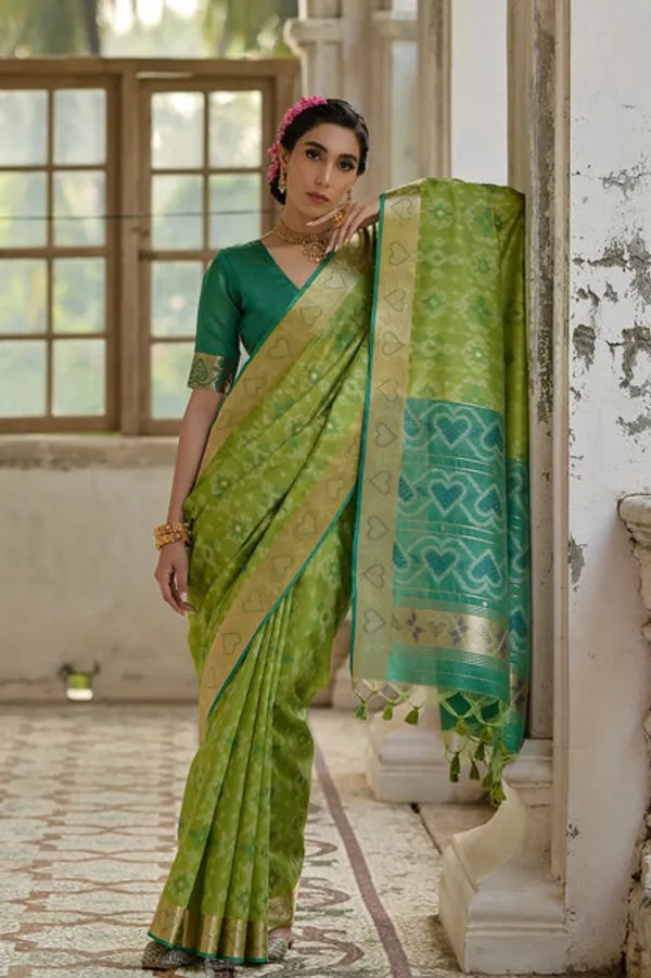Catalog_Designer_Saree