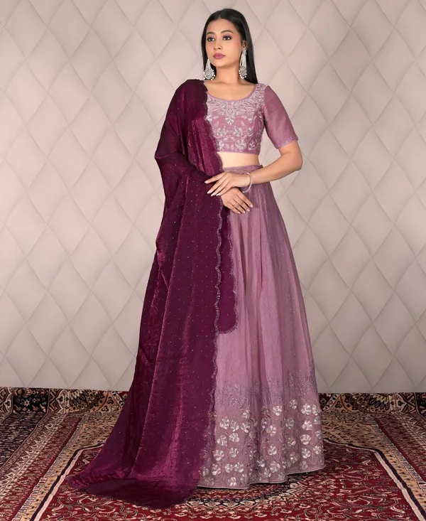 Latest_Semi_Stitched_Lehenga_Choli_With_Dupatta