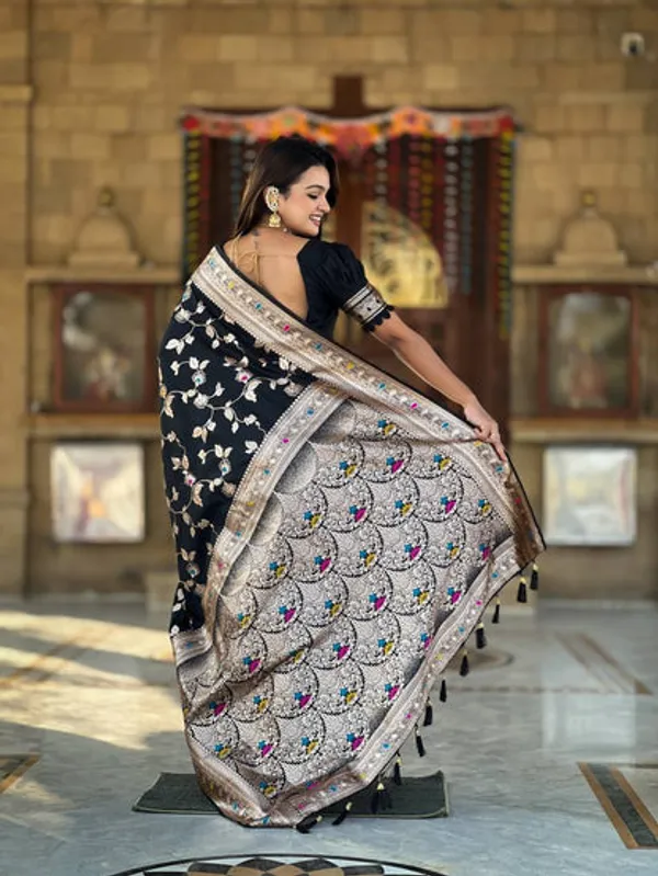 Catalog_Designer_Saree