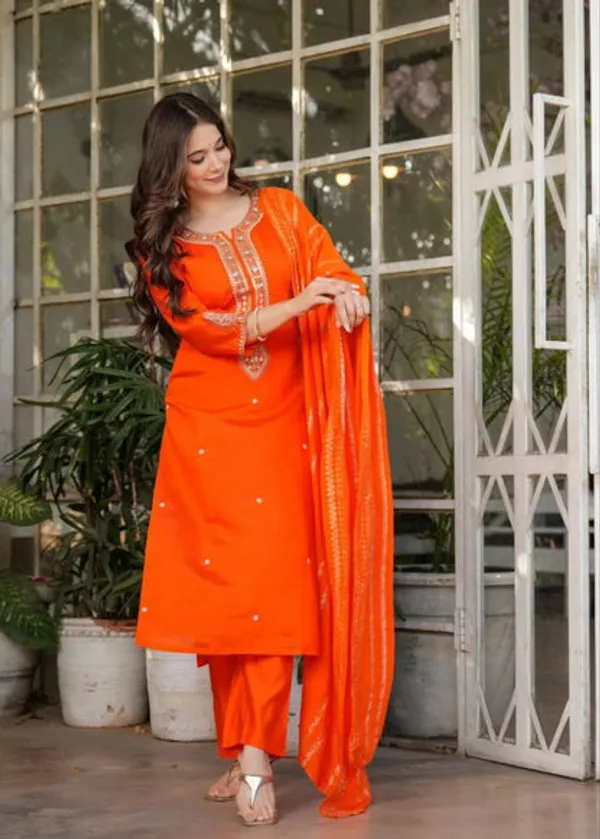 Latest_Readymade_Kurti_Set_With_Dupatta