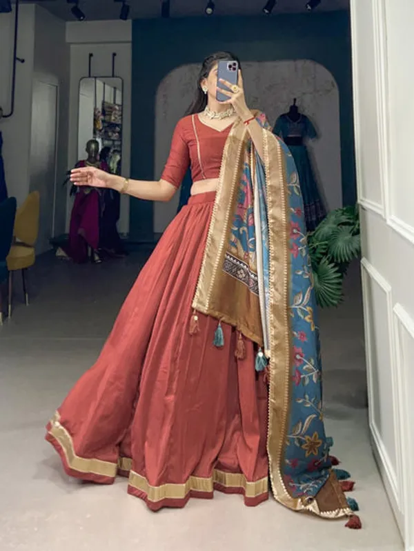 Latest_Semi_Stitched_Lehenga_Choli_With_Duppatta