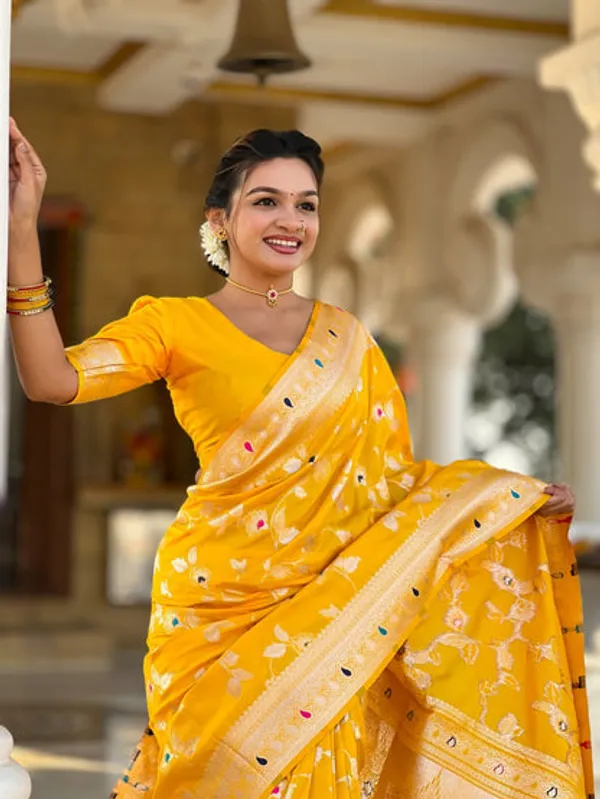 Catalog_Designer_Saree