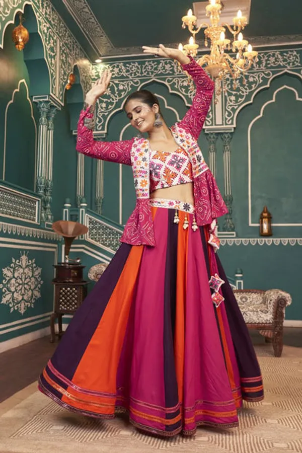 Latest_Semi_Stitched_Lehenga_Choli_With_Duppatta