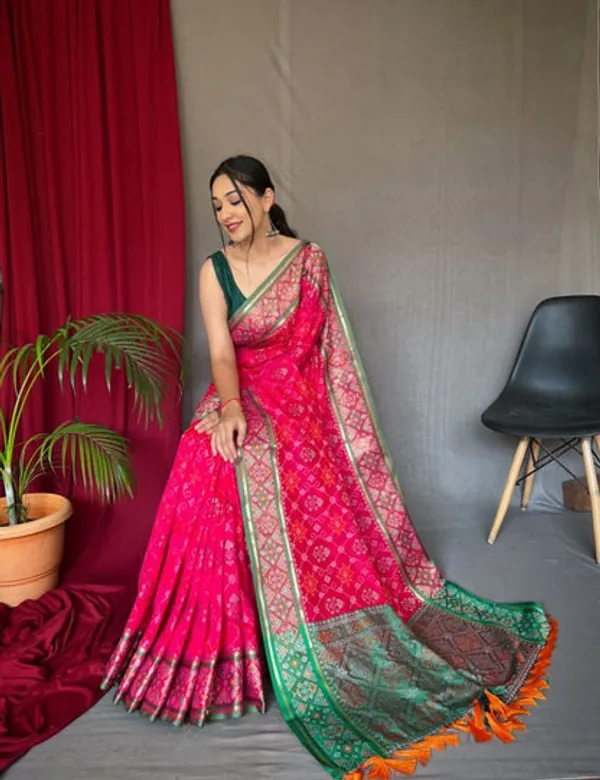 Catalog_Designer_Saree