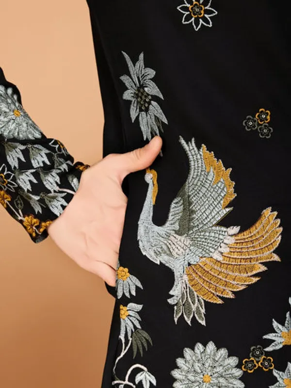 Traditional_Semi_Stitched_Kurta_Pyjama_Suits