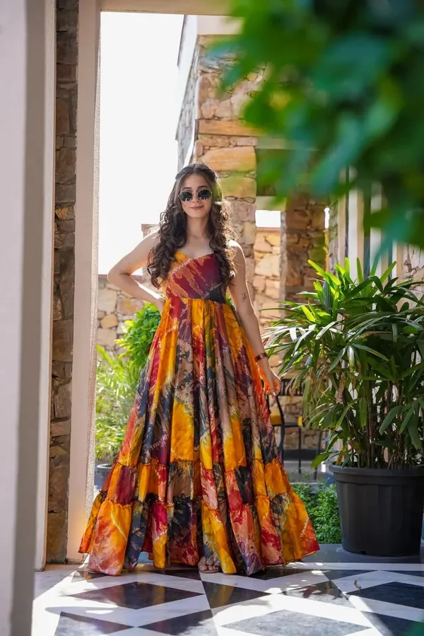 Latest_Readymade_Gowns