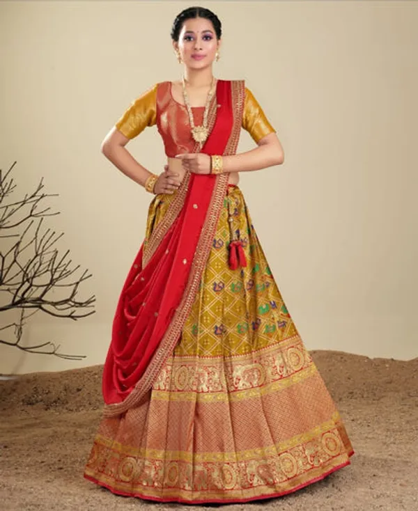 New_Semi_Stitiched_Banarasi_Lehenga_Choli