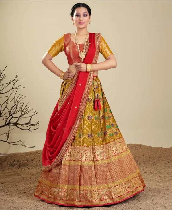 New_Semi_Stitiched_Banarasi_Lehenga_Choli